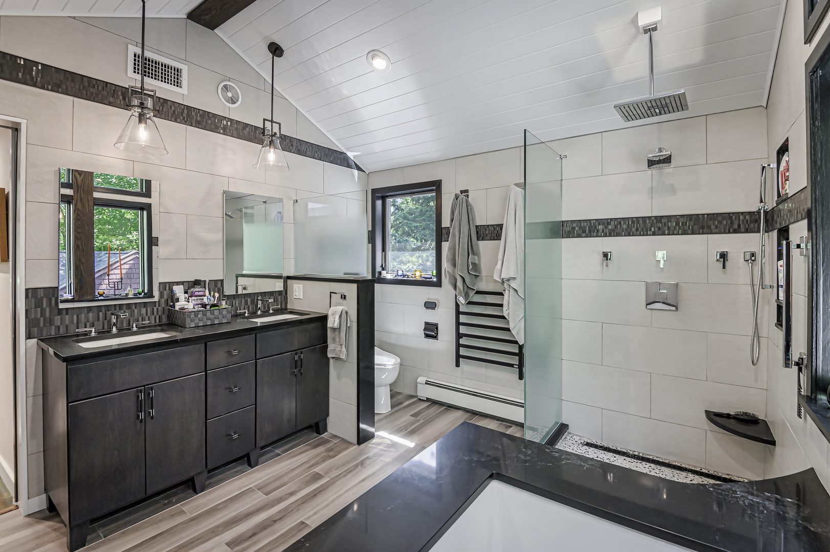 Primary Bath alt